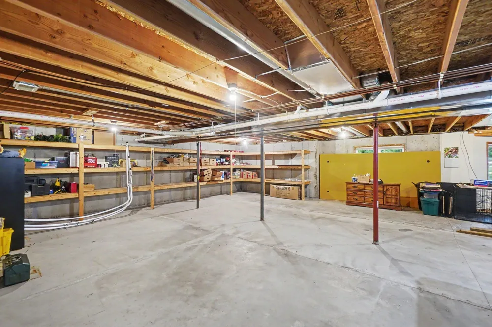 9712 Fawn Lake Drive Stanwood, MI 49346