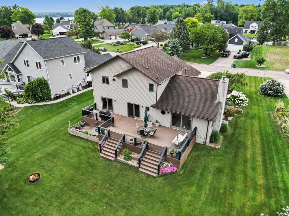 12776 Theris Drive Wayland, MI 49348