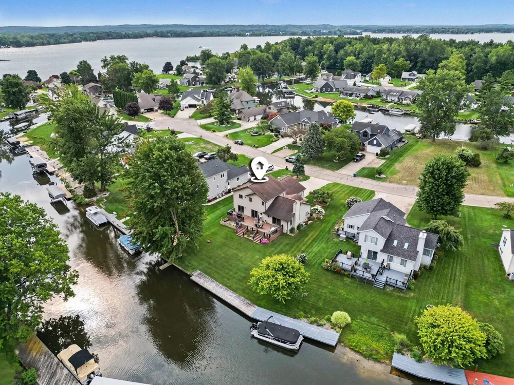 12776 Theris Drive Wayland, MI 49348