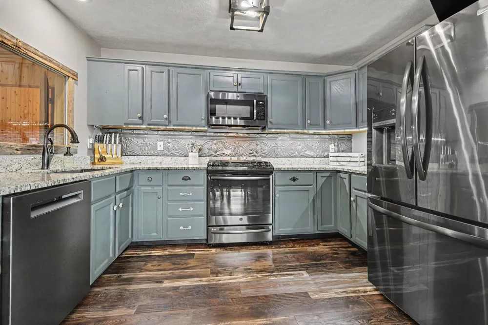 12776 Theris Drive Wayland, MI 49348