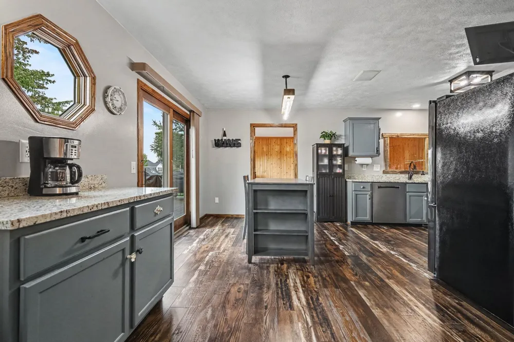 12776 Theris Drive Wayland, MI 49348