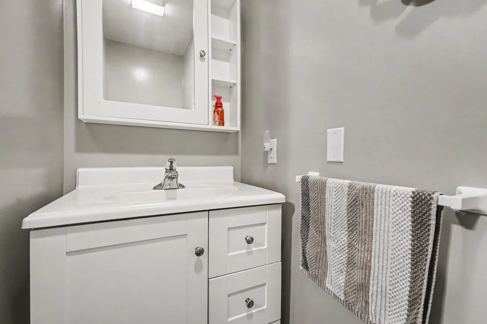 12776 Theris Drive Wayland, MI 49348