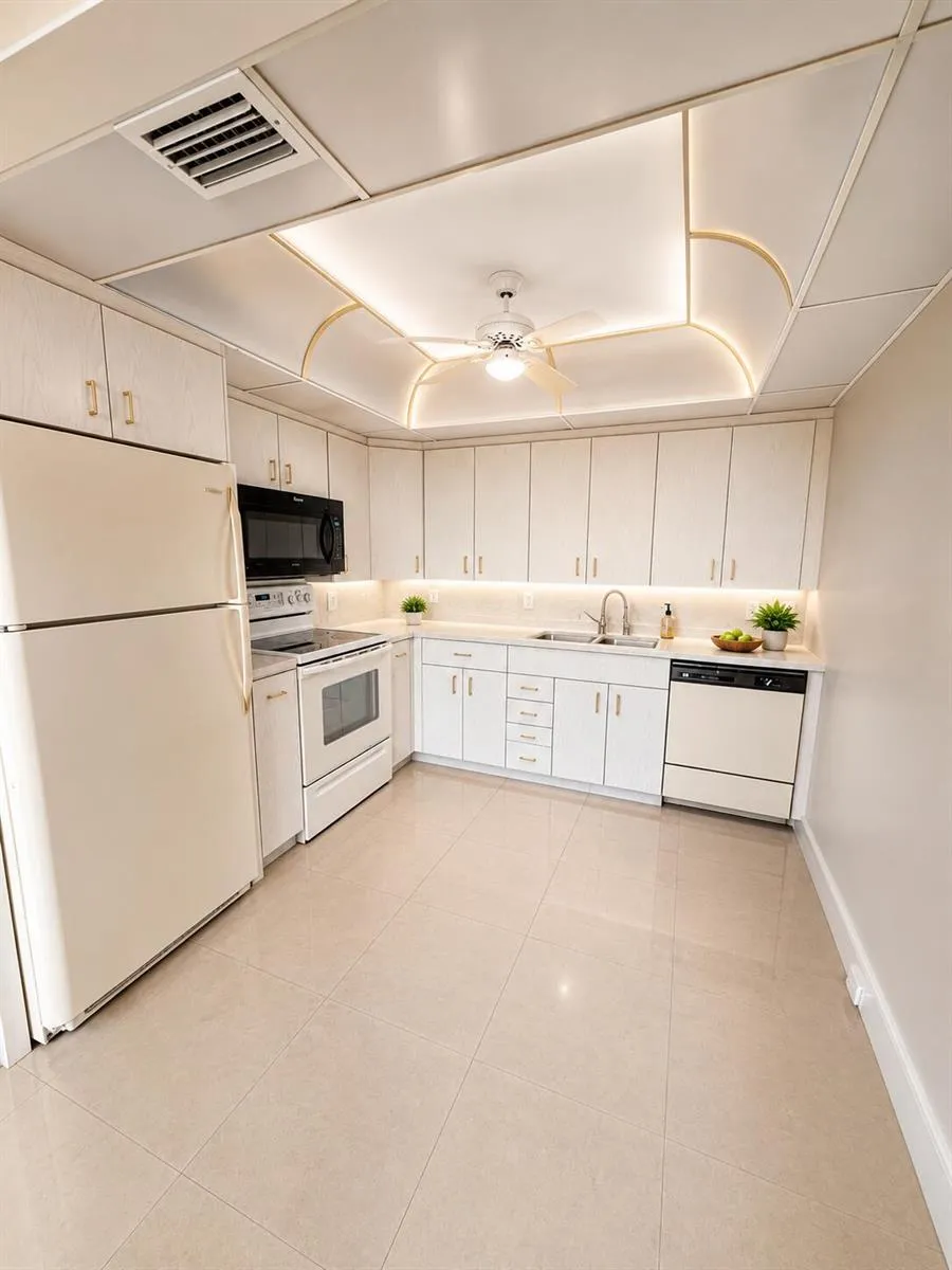4024 Newcastle B Boca Raton, FL 33434