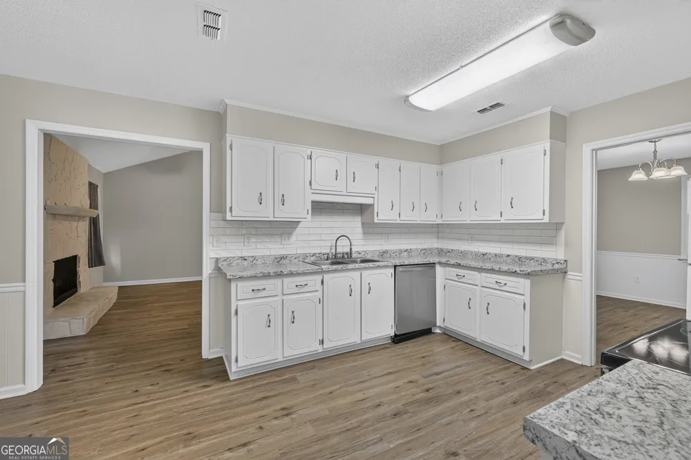 1437 Brown RD Hephzibah, GA 30815