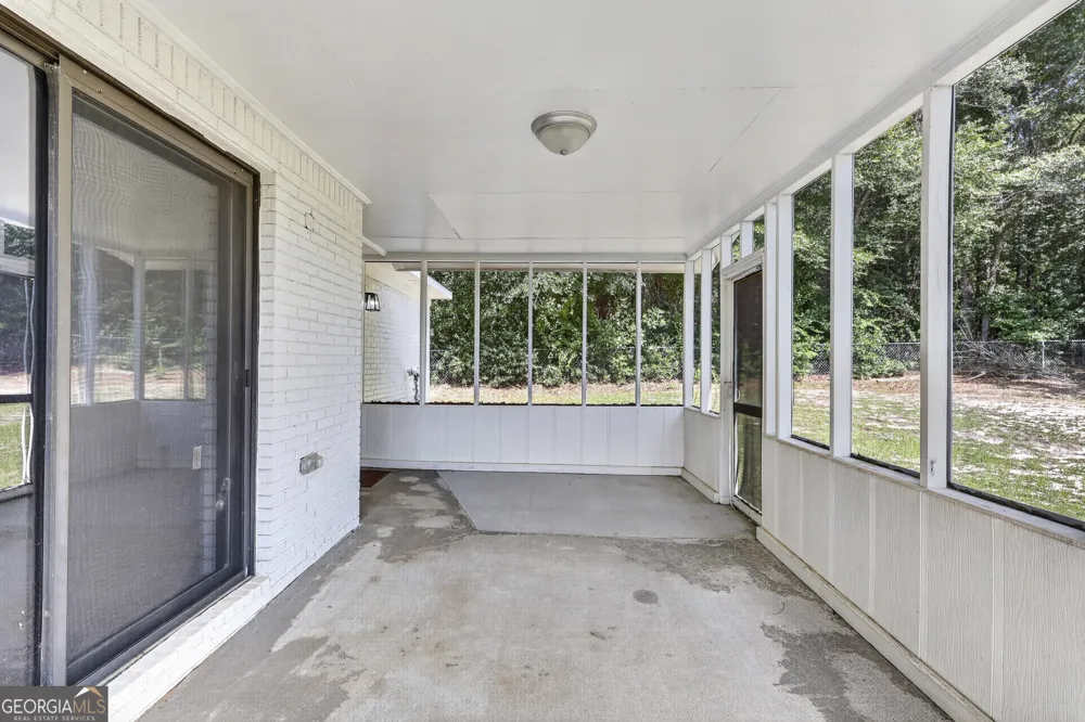 1437 Brown RD Hephzibah, GA 30815
