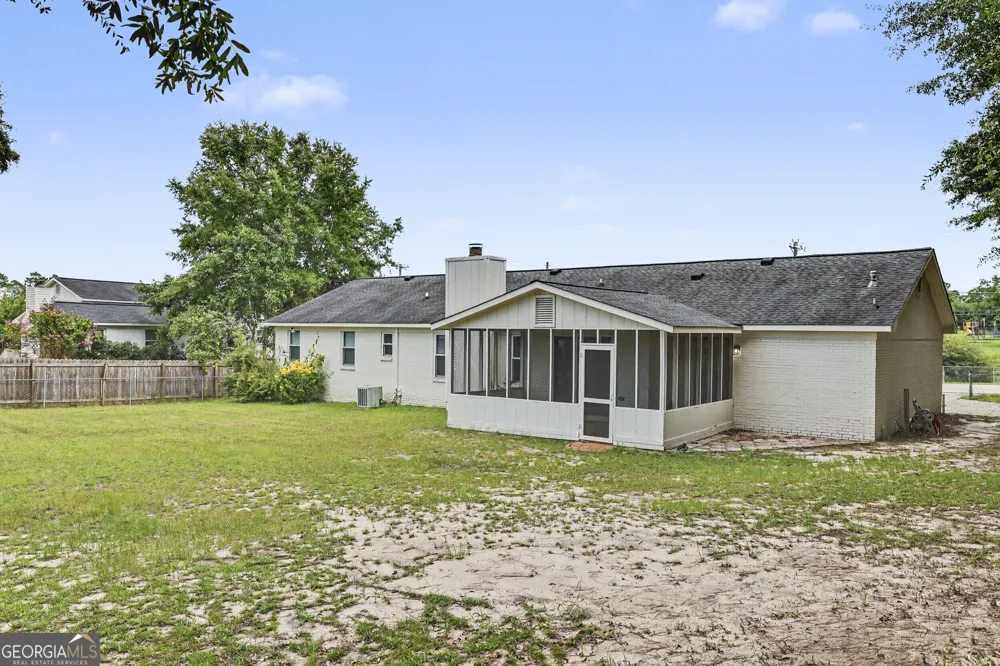 1437 Brown RD Hephzibah, GA 30815