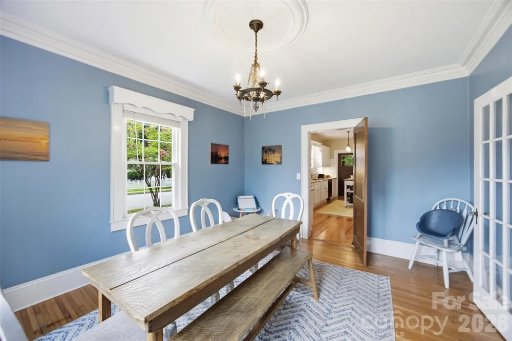 105 S Maple Street Dallas, NC 28034