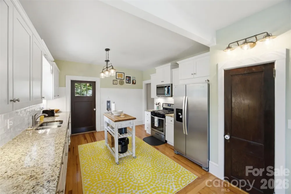 105 S Maple Street Dallas, NC 28034