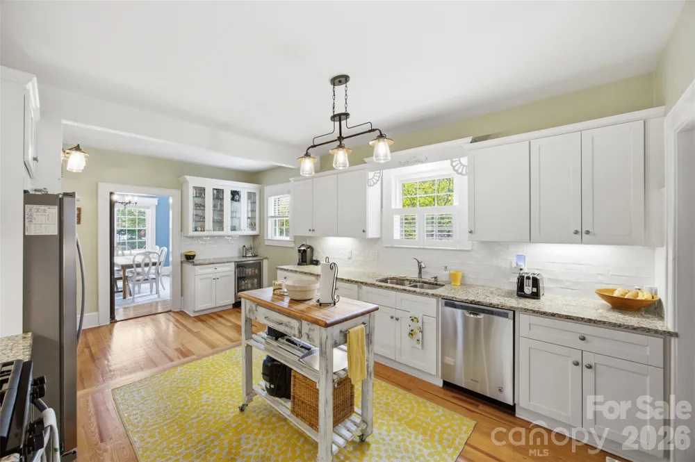 105 S Maple Street Dallas, NC 28034