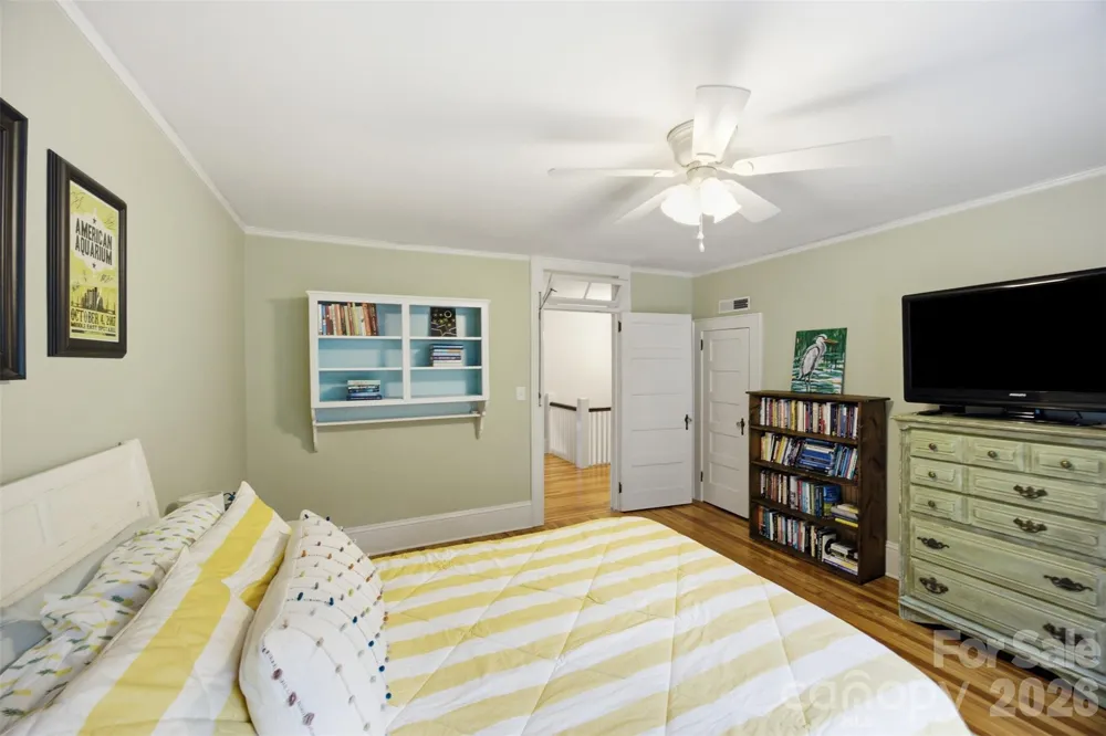 105 S Maple Street Dallas, NC 28034