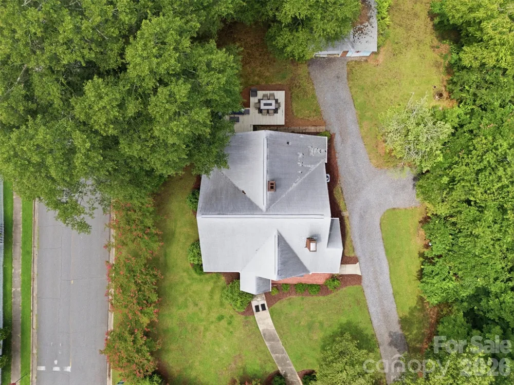 105 S Maple Street Dallas, NC 28034
