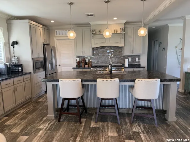 349 S Quailrun Port Lavaca, TX 77979