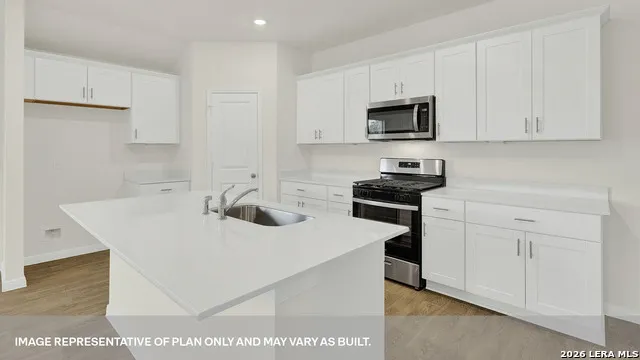 261 Yellowstone Drive Kyle, TX 78640