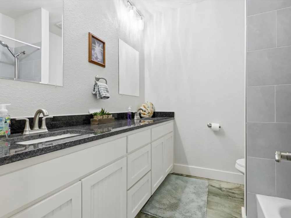 231 Julian Lane Poolville, TX 76487