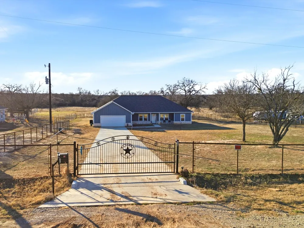 231 Julian Lane Poolville, TX 76487