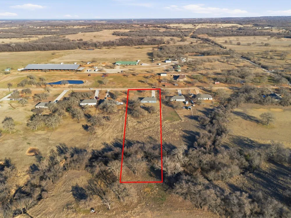 231 Julian Lane Poolville, TX 76487