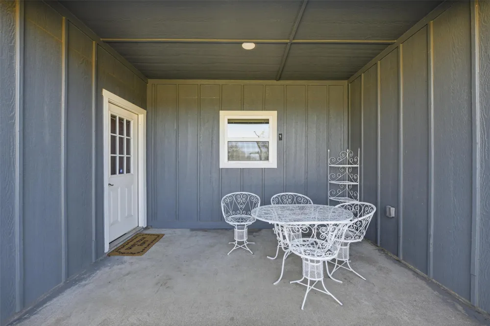 231 Julian Lane Poolville, TX 76487