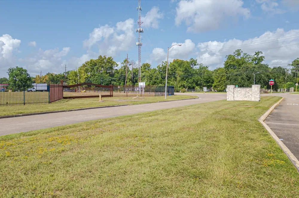 16030 Old Humble Road Humble, TX 77396