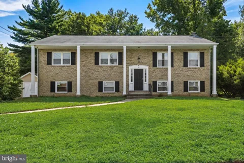 20 MEADOW ROAD