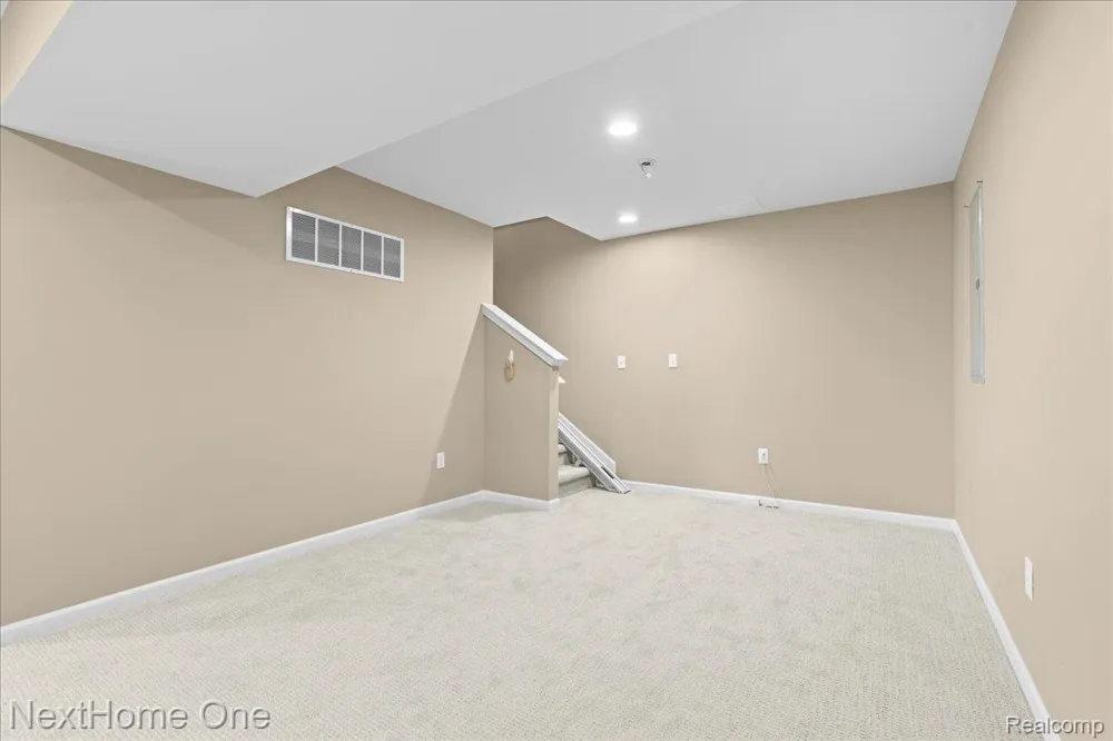 10083 Ridge Run Street #24 Hartland Township, MI 48855