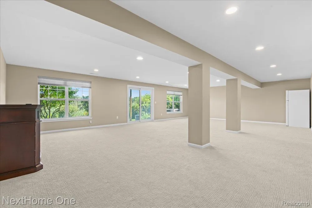 10083 Ridge Run Street #24 Hartland Township, MI 48855