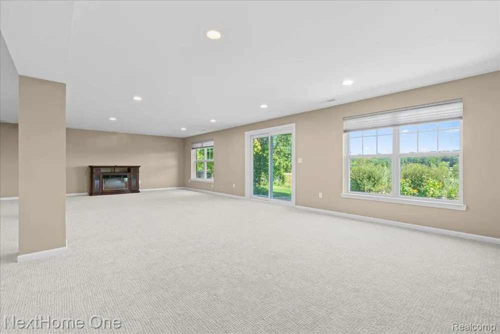 10083 Ridge Run Street #24 Hartland Township, MI 48855