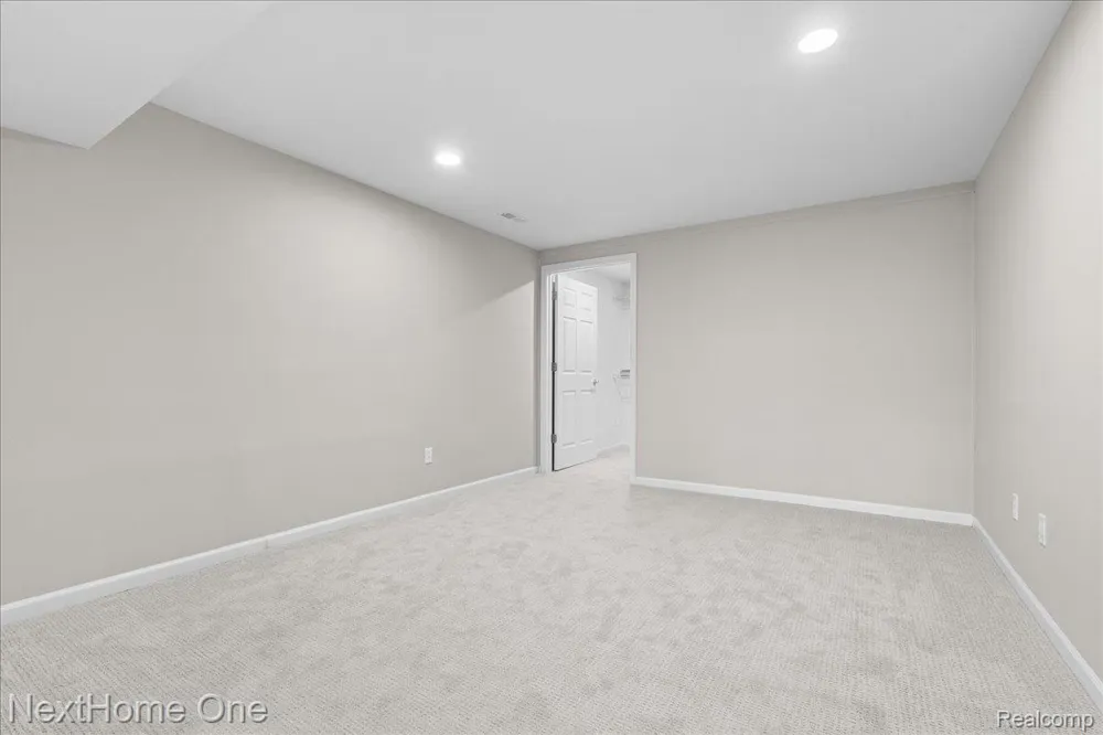10083 Ridge Run Street #24 Hartland Township, MI 48855