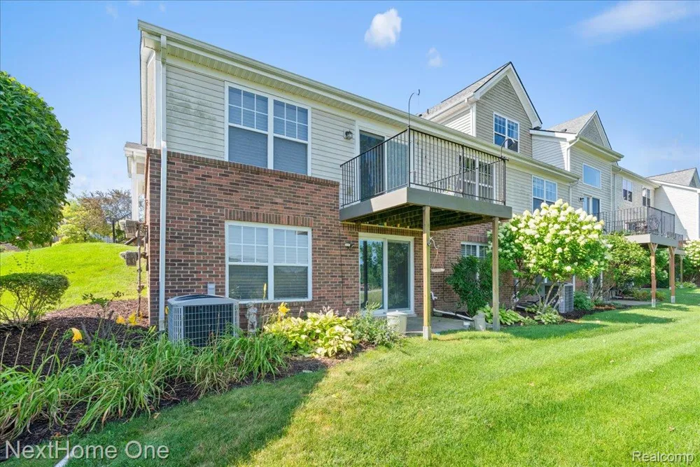10083 Ridge Run Street #24 Hartland Township, MI 48855