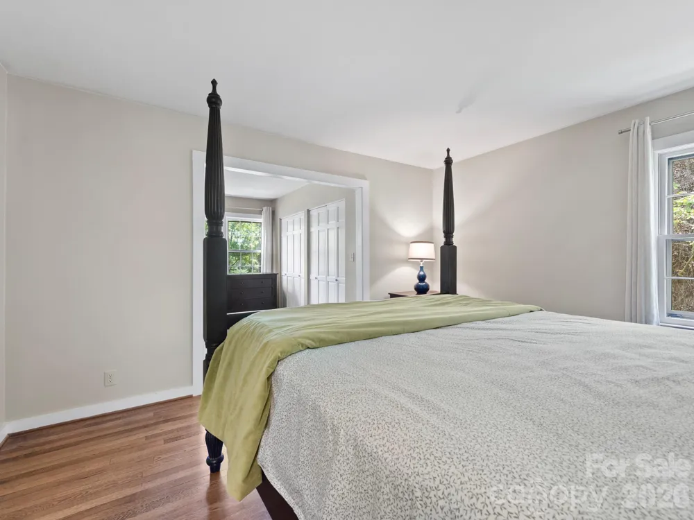 242 Hills Drive Hendersonville, NC 28791