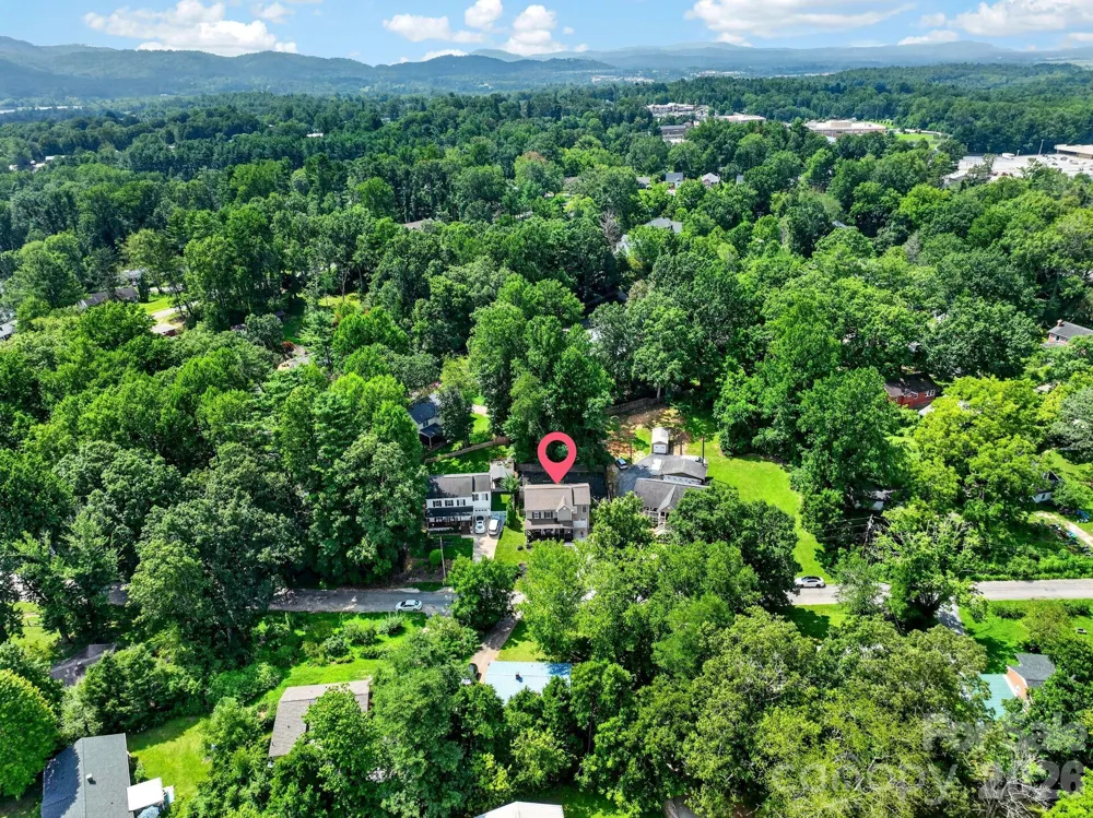 47 Royal Oaks Road Arden, NC 28704