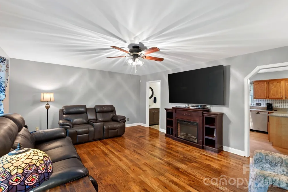 47 Royal Oaks Road Arden, NC 28704