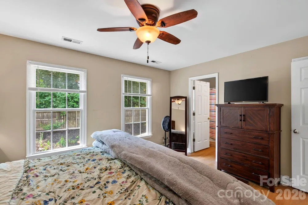 47 Royal Oaks Road Arden, NC 28704