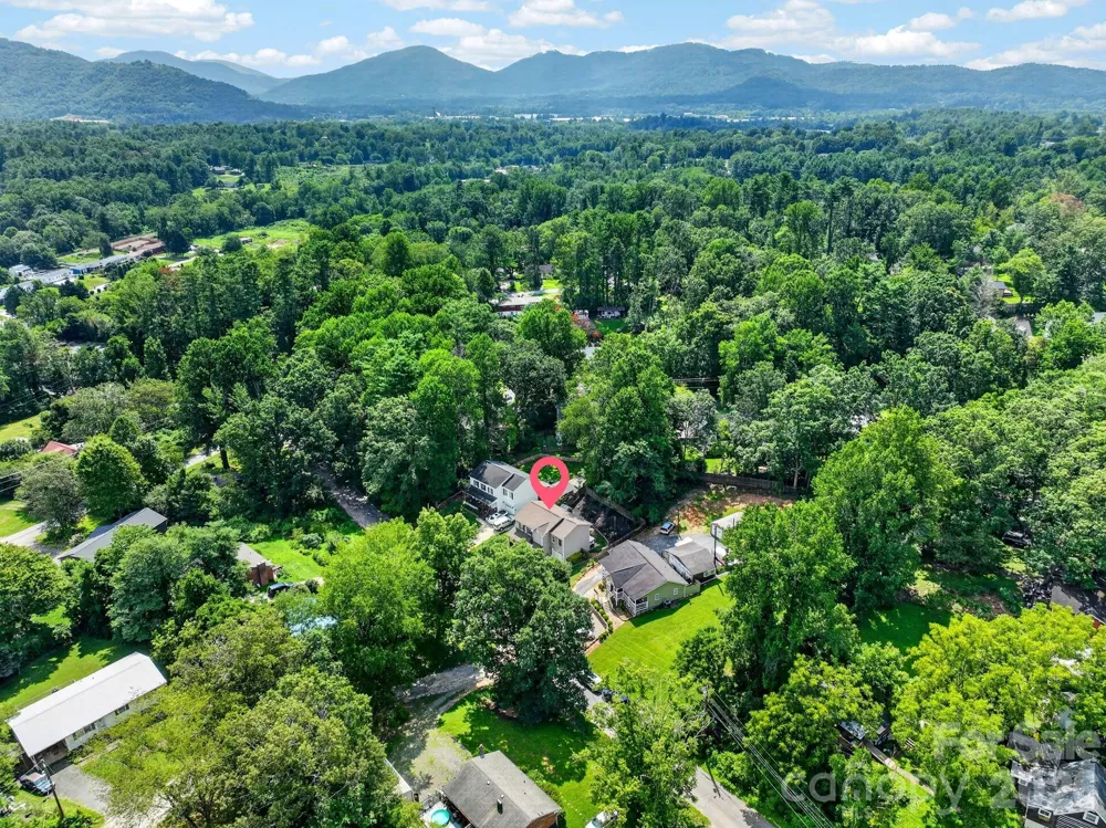 47 Royal Oaks Road Arden, NC 28704