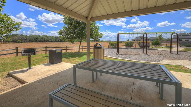321 Yellowstone Drive Kyle, TX 78640