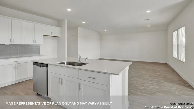 176 Teal Street Fredericksburg, TX 78624