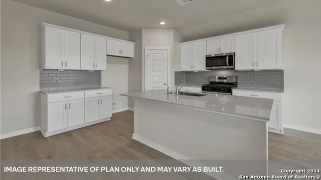 184 Teal Street Fredericksburg, TX 78624