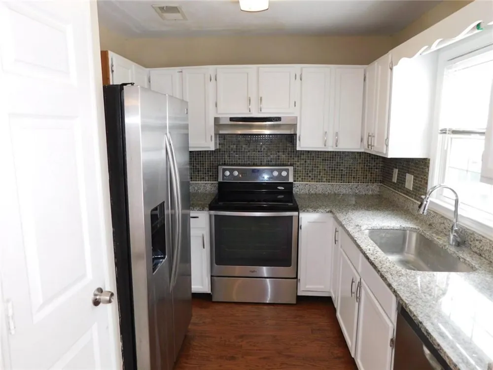192 High Creek Drive Roswell, GA 30076