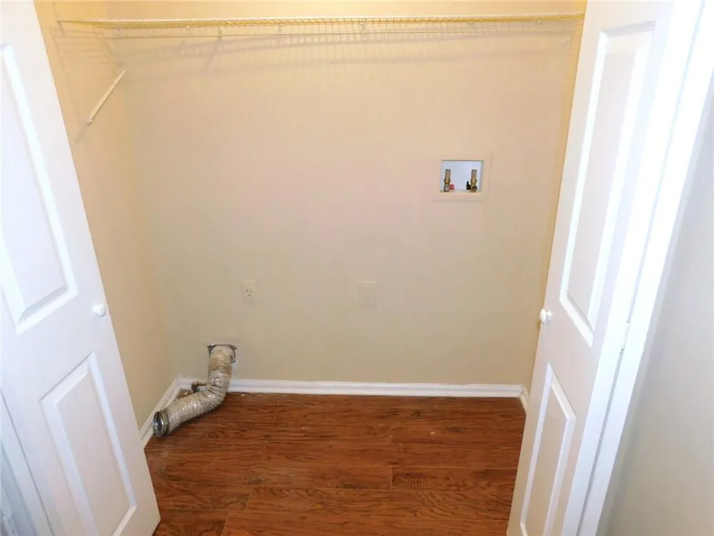 192 High Creek Drive Roswell, GA 30076