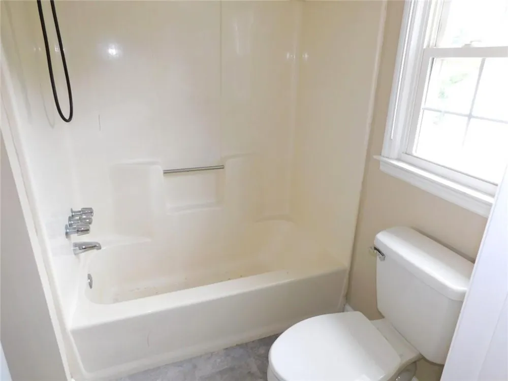 192 High Creek Drive Roswell, GA 30076