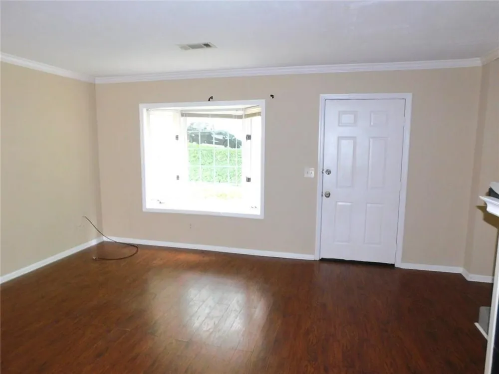 192 High Creek Drive Roswell, GA 30076