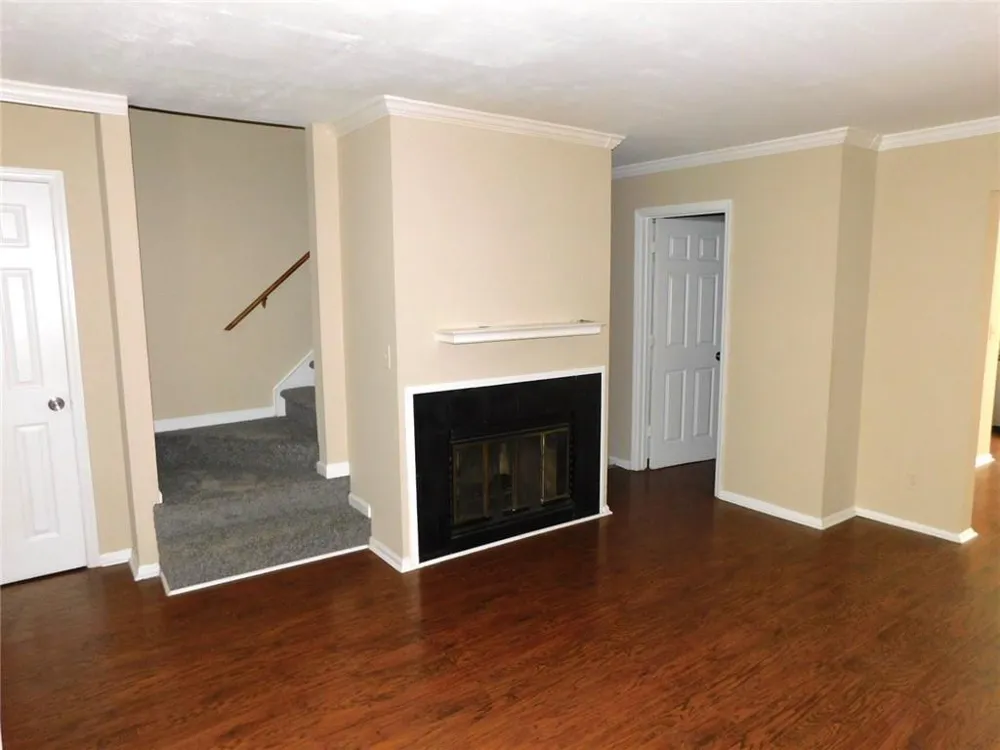 192 High Creek Drive Roswell, GA 30076