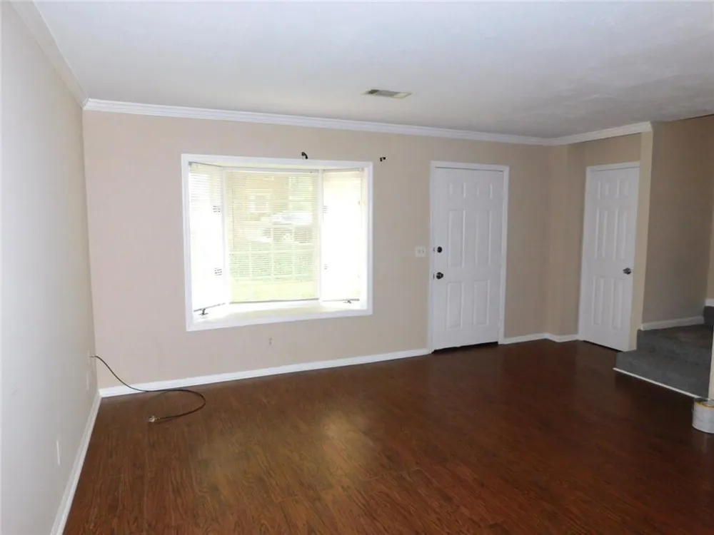 192 High Creek Drive Roswell, GA 30076