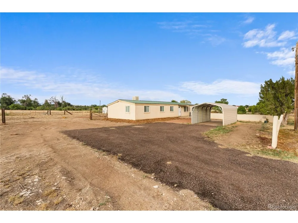 685 7th Street Penrose, CO 81240