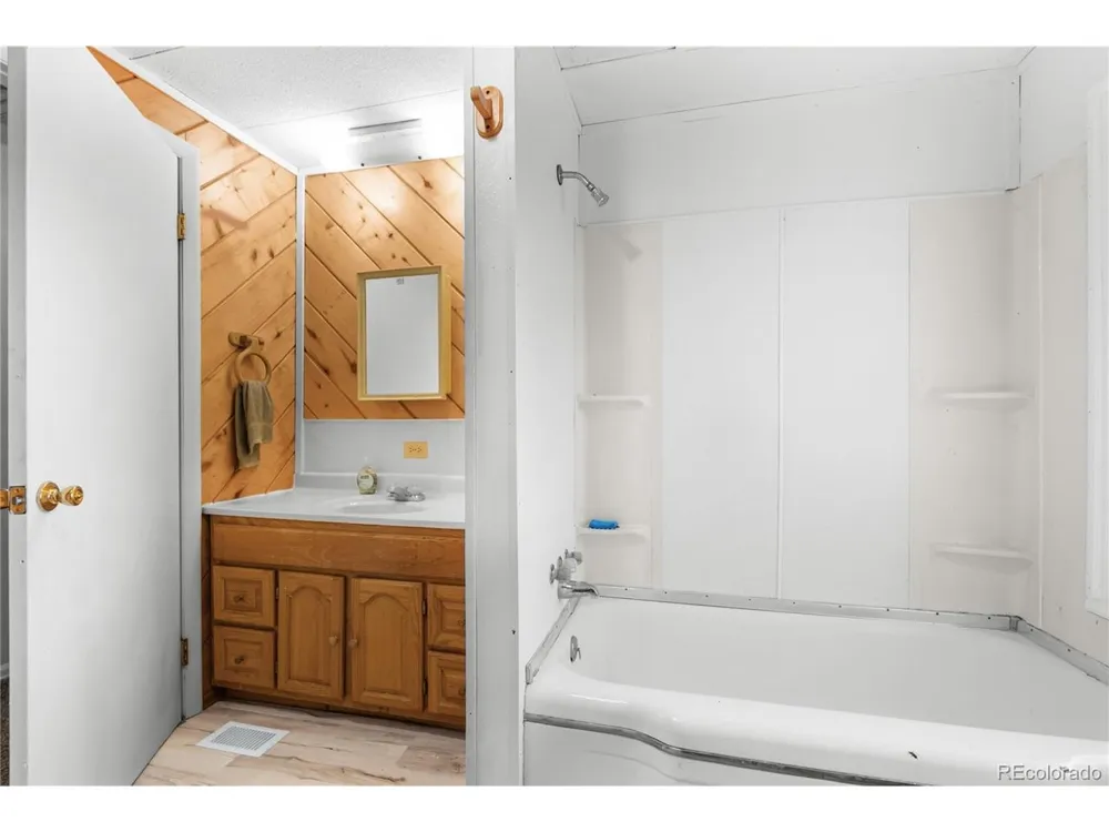 685 7th Street Penrose, CO 81240
