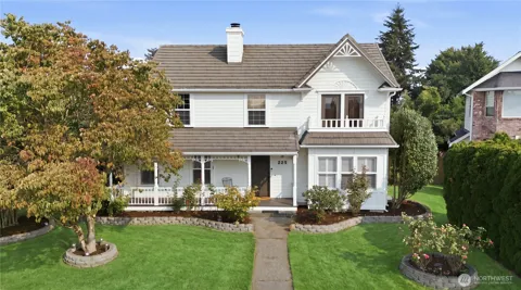 225 McElroy Place