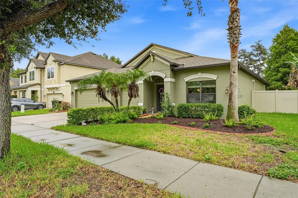 1008 OAKCREST DRIVE Brandon, FL 33510