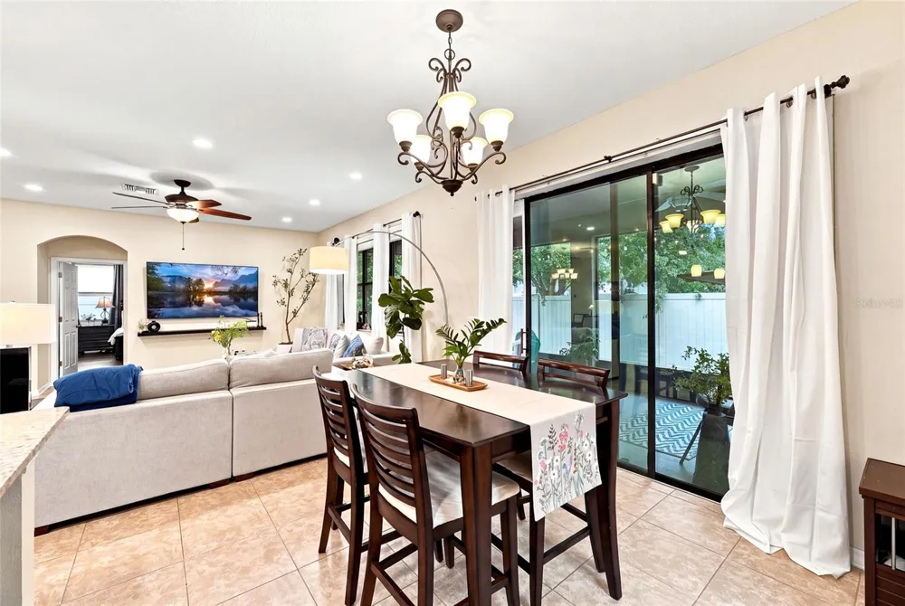 1008 OAKCREST DRIVE Brandon, FL 33510