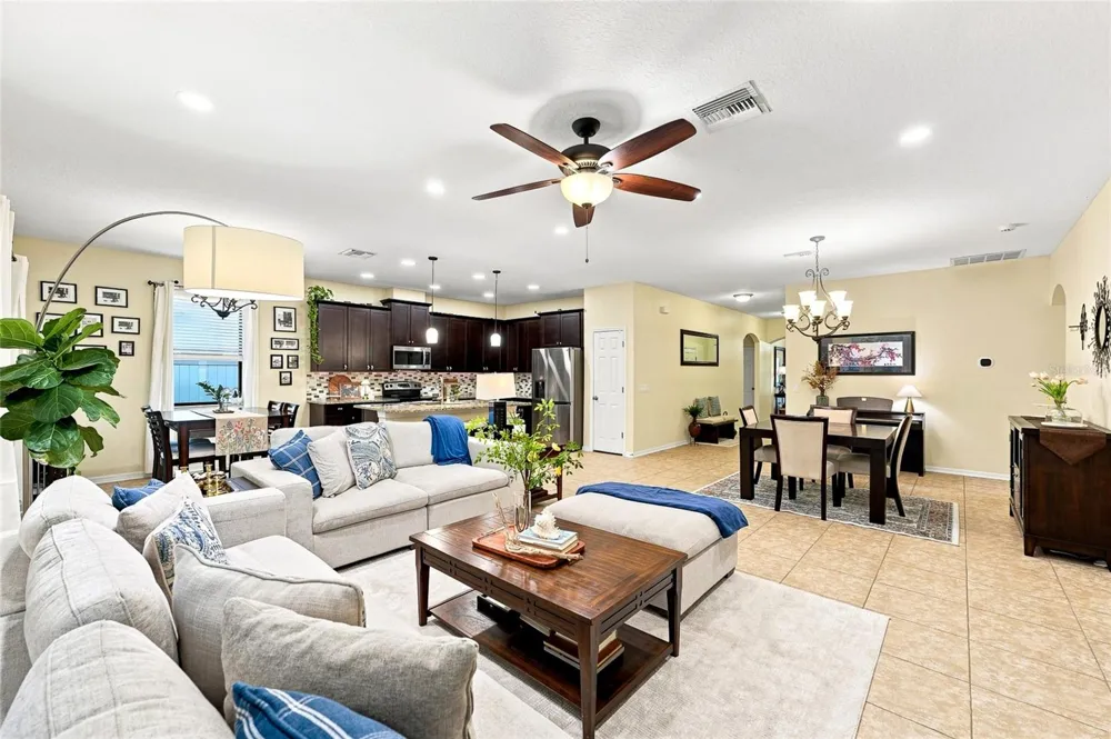 1008 OAKCREST DRIVE Brandon, FL 33510