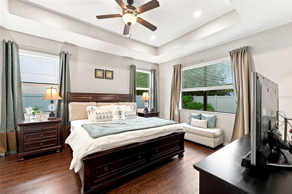 1008 OAKCREST DRIVE Brandon, FL 33510