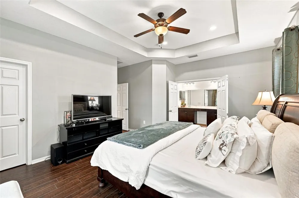 1008 OAKCREST DRIVE Brandon, FL 33510